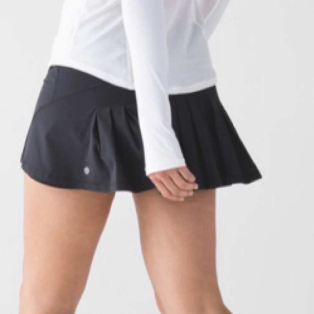 Lululemon Circuit Breaker Skirt Black 10 Regular